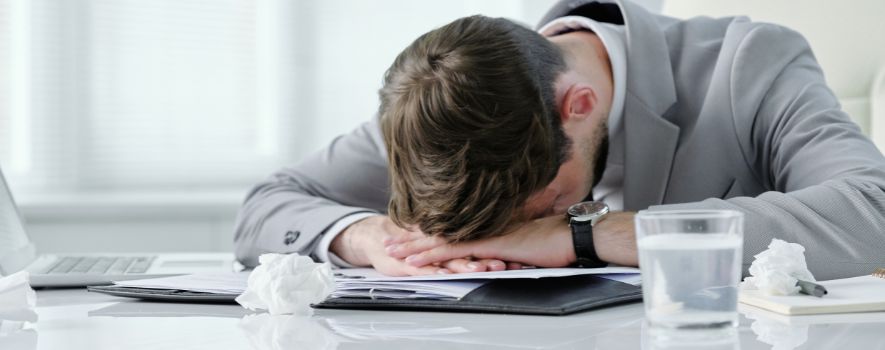 O peso das decisões: como a solidão afeta os empresários - Aktiv Bizz